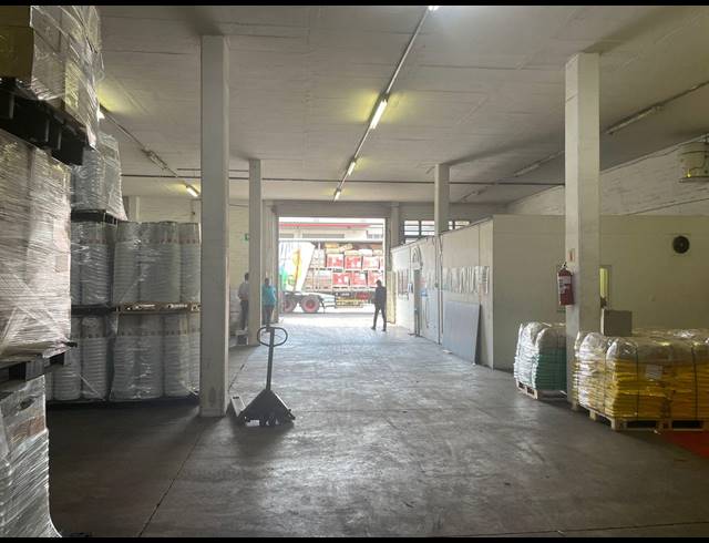 572M² WAREHOUSE TO LET IN NEW GERMANY